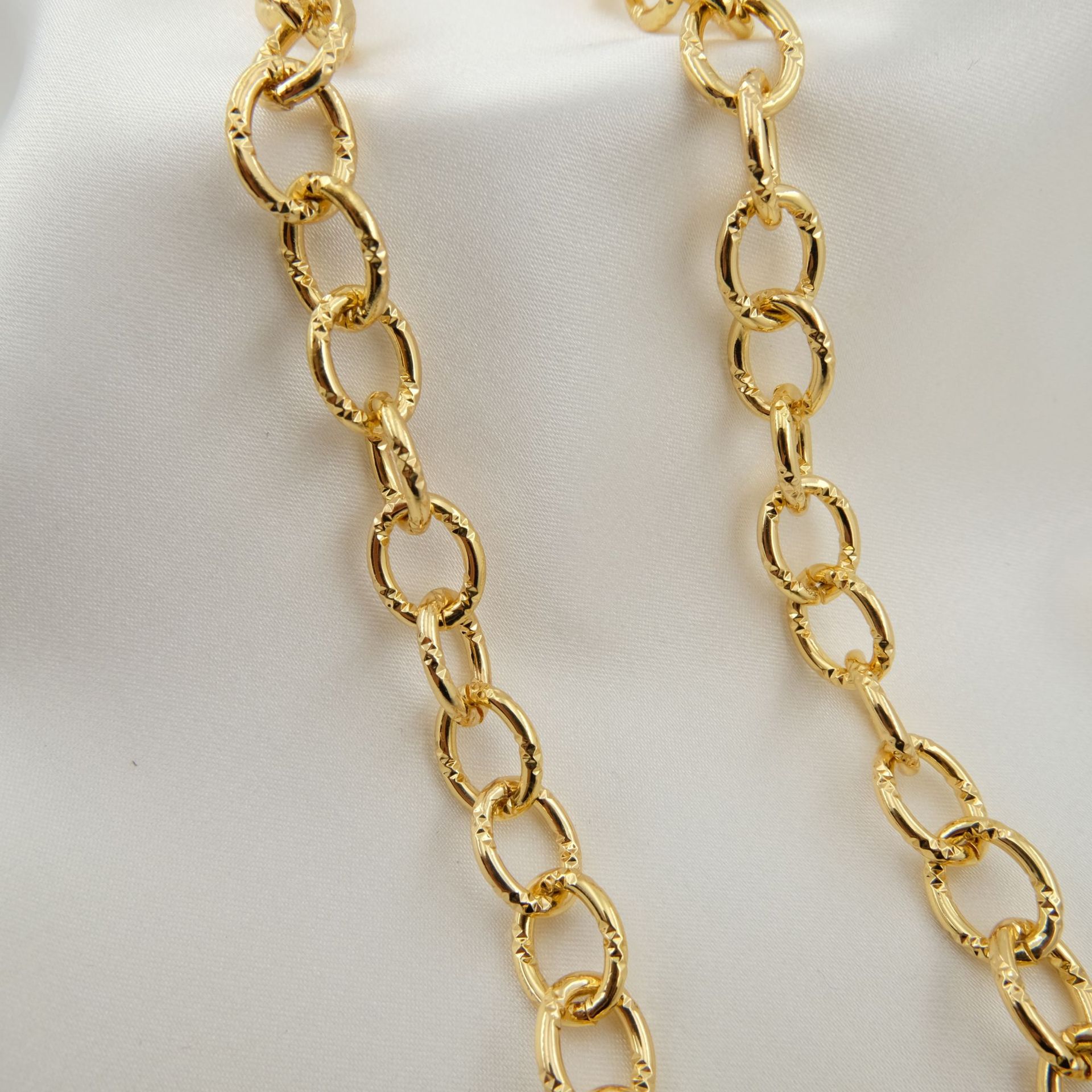 WT-BC199 18K金メッキ銅クールラップアクセサリーキ - Cuban Link Chain 12Mm のレビューと価格