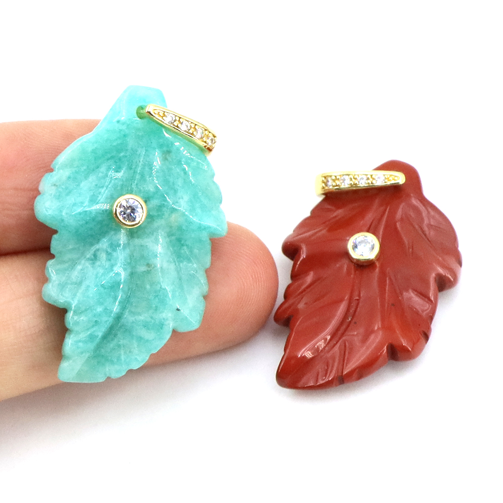 天然石リーフペンダントヒーリングクリスタルジルコン付き手彫り - Crystal Pendant Necklace Natural Stone のレビューと価格