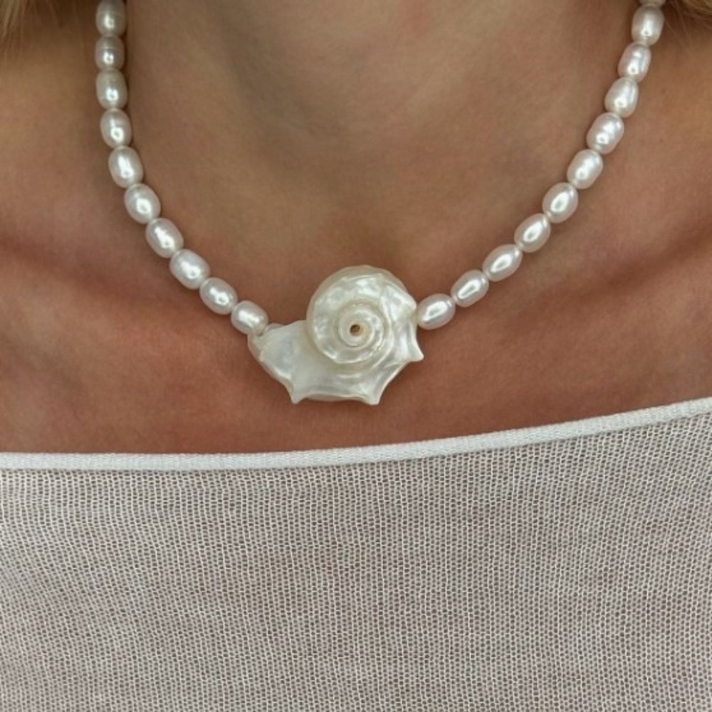 ヴィンテージボヘミアン天然コンクシェルペンダントネックレス女 - Pearl Choker Necklace Vintage のレビューと価格